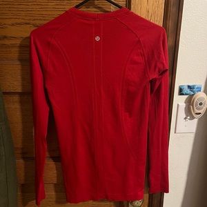 Long sleeve Lululemon running shirt
